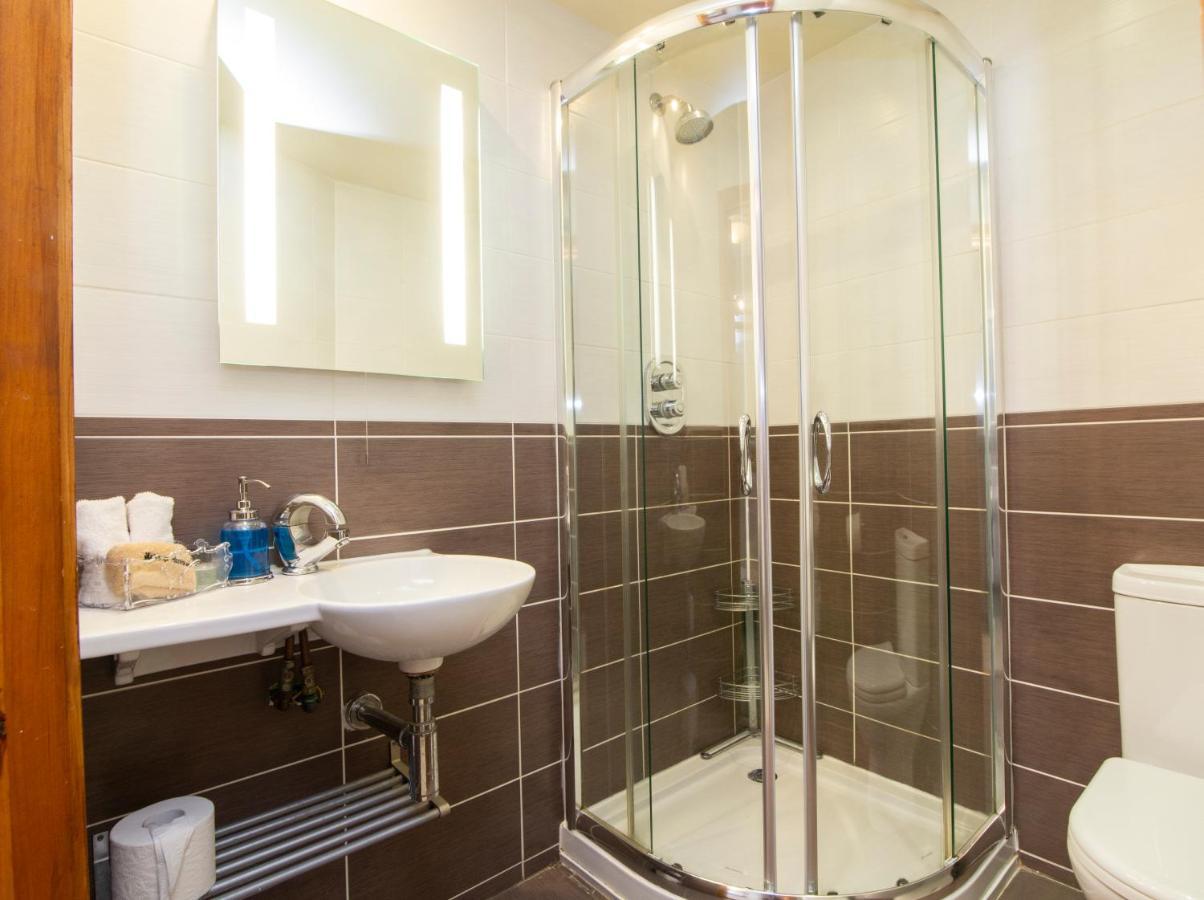 The Auld Kirk Bed & Breakfast Ballater Ngoại thất bức ảnh