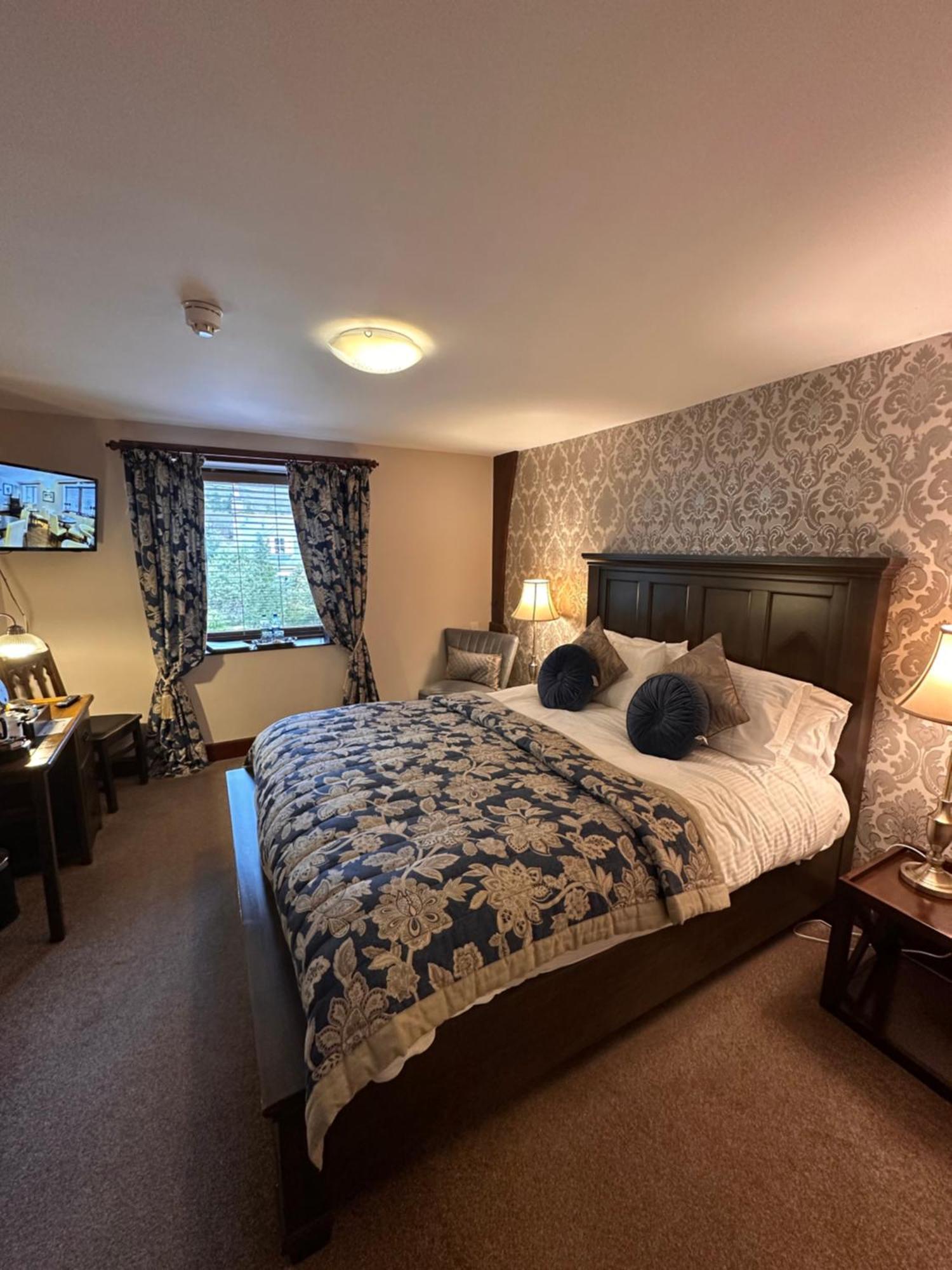The Auld Kirk Bed & Breakfast Ballater Ngoại thất bức ảnh